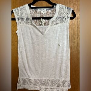 NWT White Lace Trim Sleeveless Aeropostale Top
